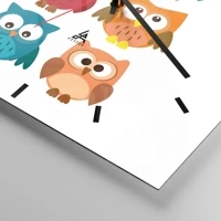 Clock face with lines