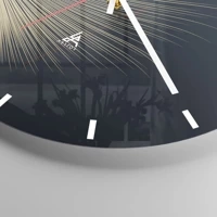 Clock face with lines