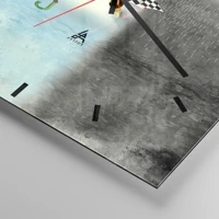 Clock face with lines