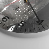 Clock face with numbers