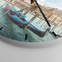 Clock face with lines