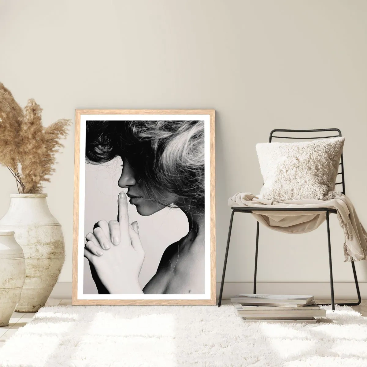Poster in light oak frame - Listening to Herself - 70x100 cm