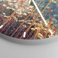 Clock face with lines