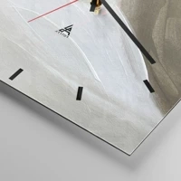 Clock face with lines