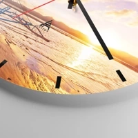 Clock face with lines