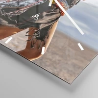 Clock face with lines