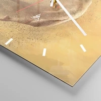 Clock face with lines