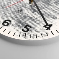 Clock face with numbers