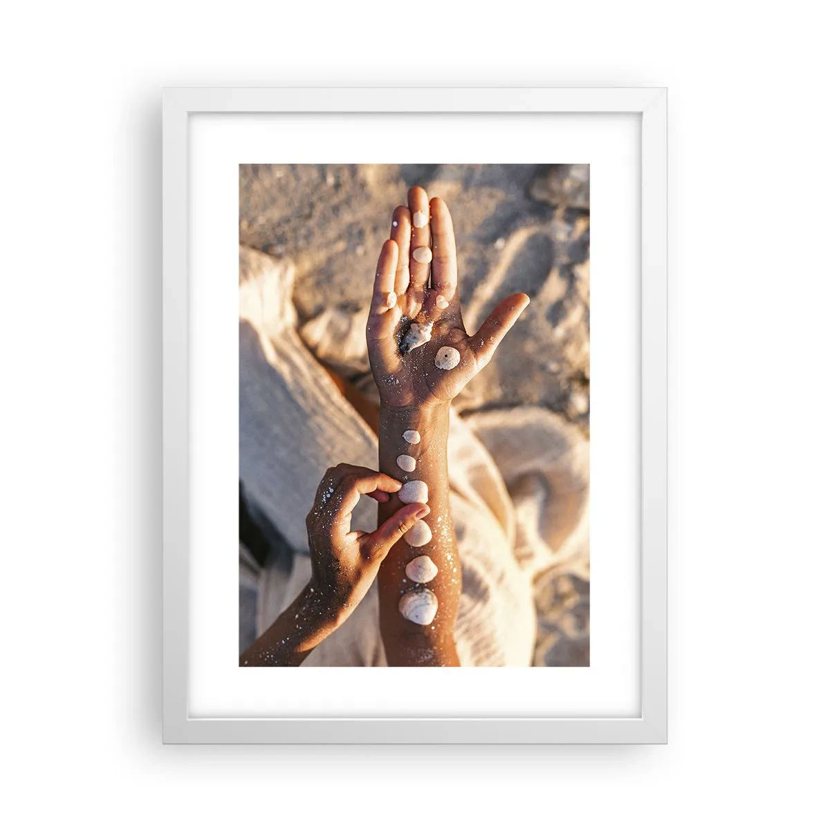 Poster in white frmae - Beauty at Hand - 30x40 cm