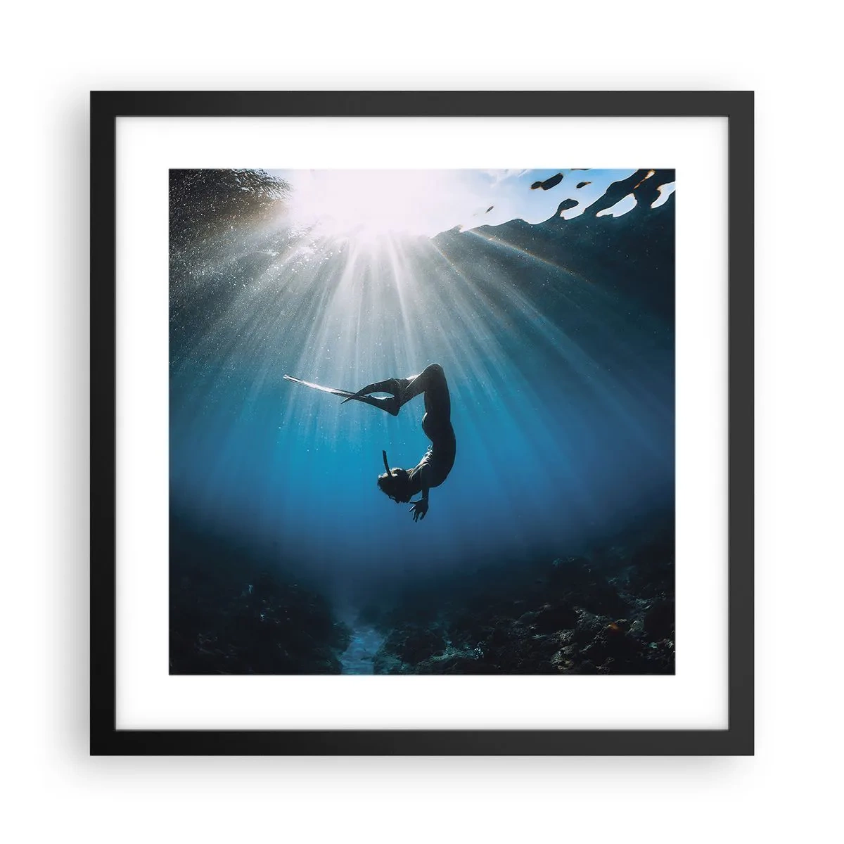 Poster in black frame - Underwater dance - 40x40 cm