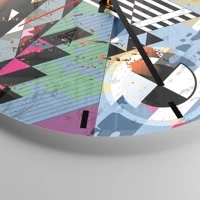 Clock face with lines