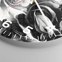 Clock face with numbers