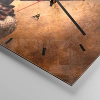 Clock face with lines