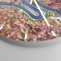 Clock face with lines