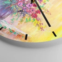 Clock face with lines