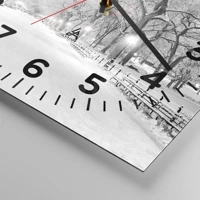 Clock face with numbers