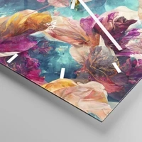 Clock face with lines