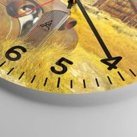 Clock face with numbers