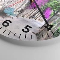 Clock face with numbers