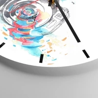 Clock face with lines