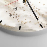 Clock face with lines