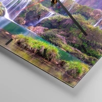 Clock face with lines