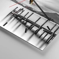 Clock face with lines