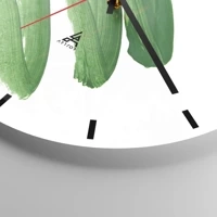 Clock face with lines