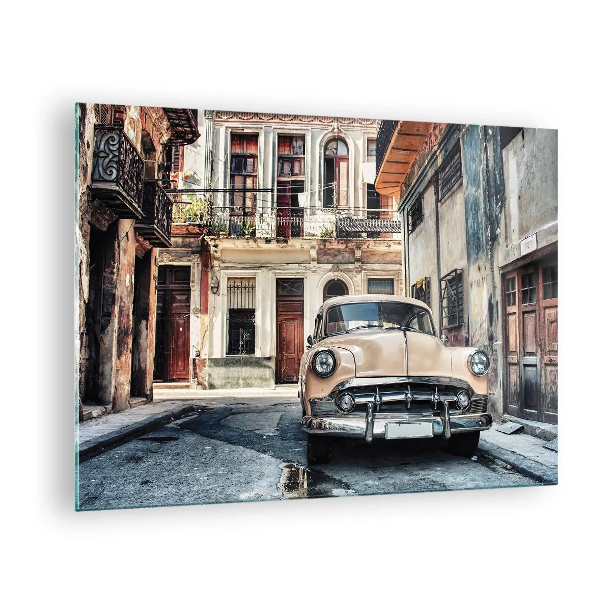 Glass picture - Retro car on the street of the old town - 70x50cm - Siesta in Havana - Modern wall decoration for the living room and bedroom ARTTOR