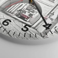 Clock face with numbers