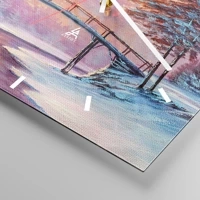 Clock face with lines