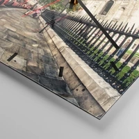 Clock face with lines