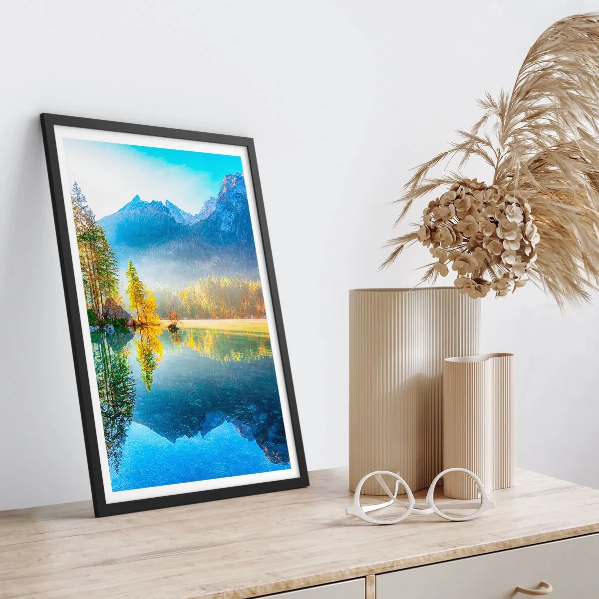 Poster in black frame - Majesty and Sweetness - 30x40 cm