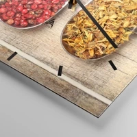 Clock face with lines