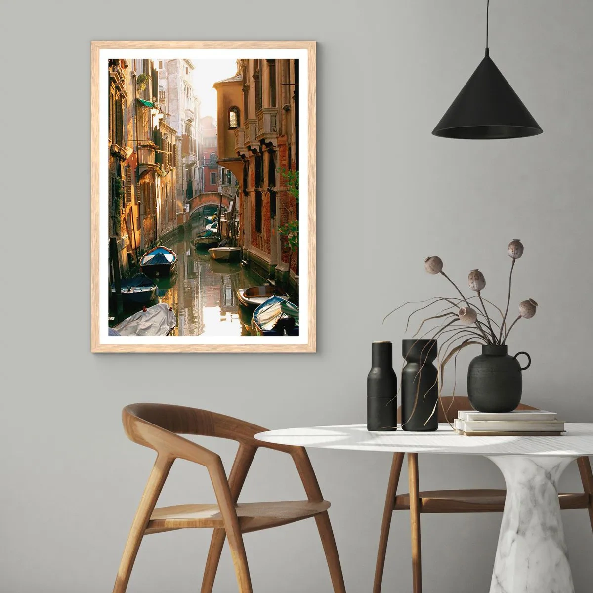 Poster in light oak frame - In a Venetian Alley - 40x50 cm