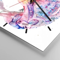 Clock face with lines