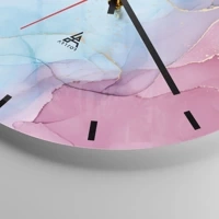 Clock face with lines
