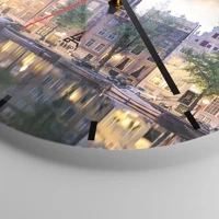 Clock face with lines