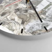 Clock face with lines