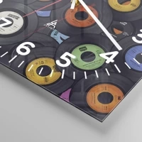 Clock face with numbers