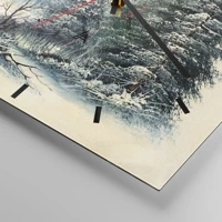 Clock face with lines