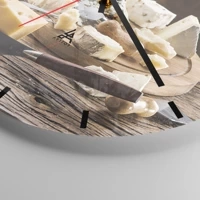 Clock face with lines