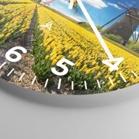 Clock face with numbers