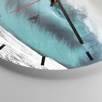 Clock face with lines