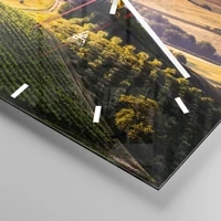 Clock face with lines