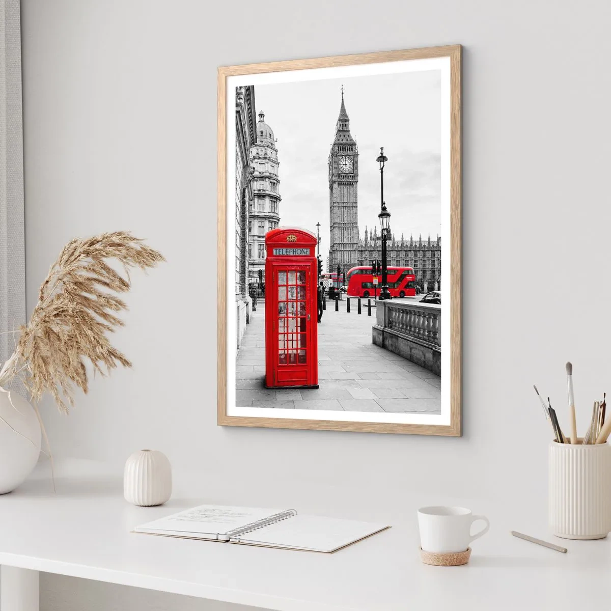 Poster in light oak frame - Undoubtedly London - 70x100 cm
