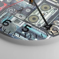 Clock face with numbers