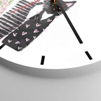 Clock face with lines