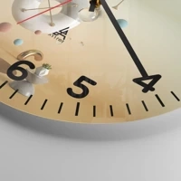 Clock face with numbers