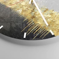 Clock face with lines